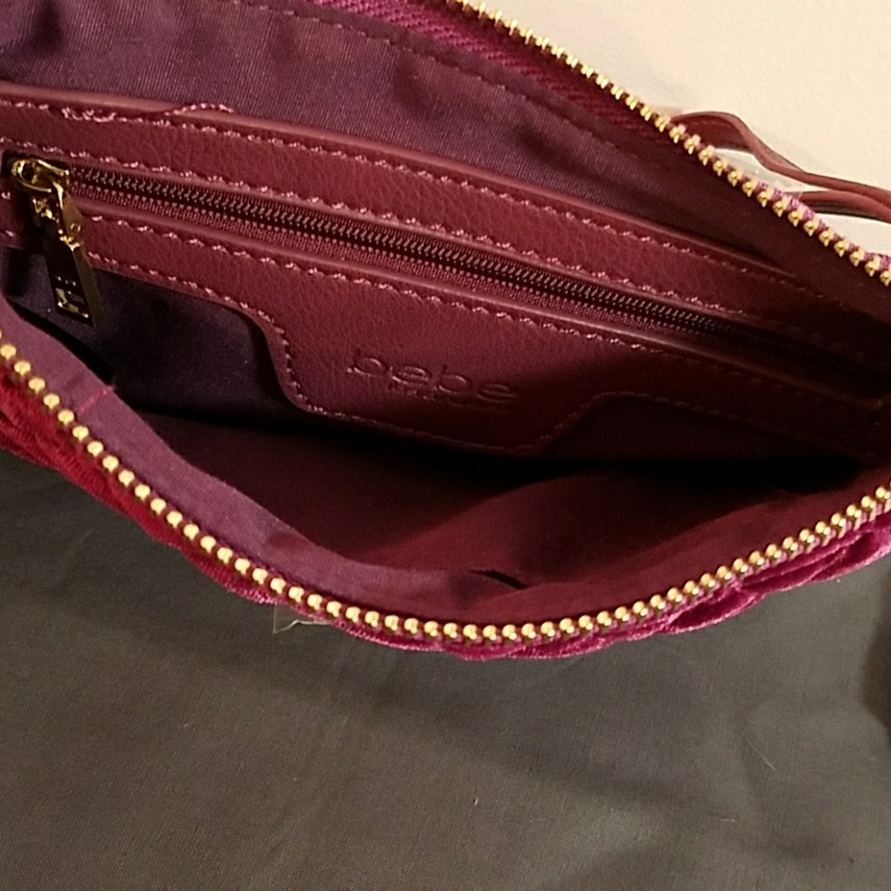 NEW bebe Magenta Danielle Top Zip Velvet Wristlet - Picture 3 of 7